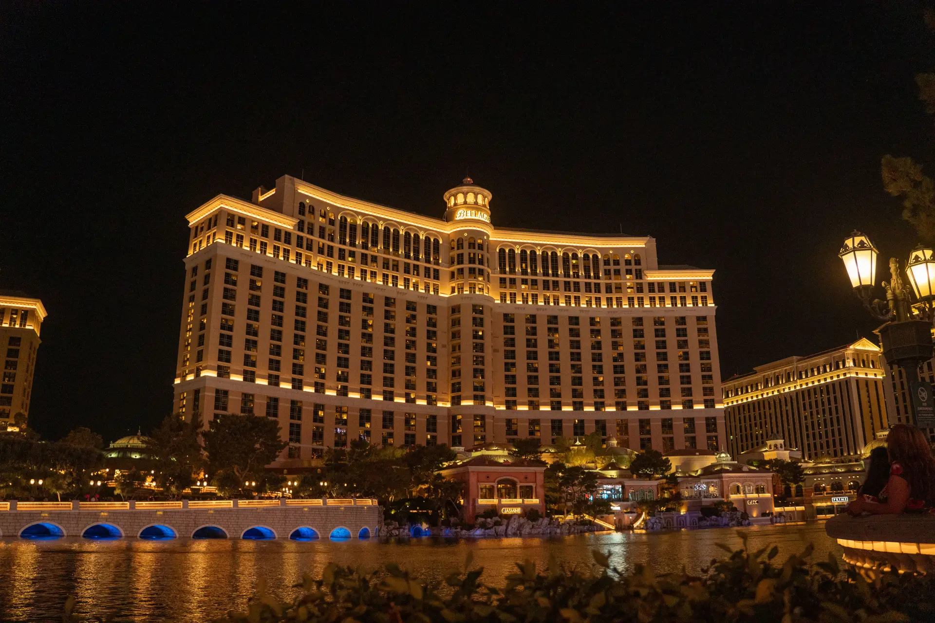 Las Vegas Bellagio iltavalaistuksessa